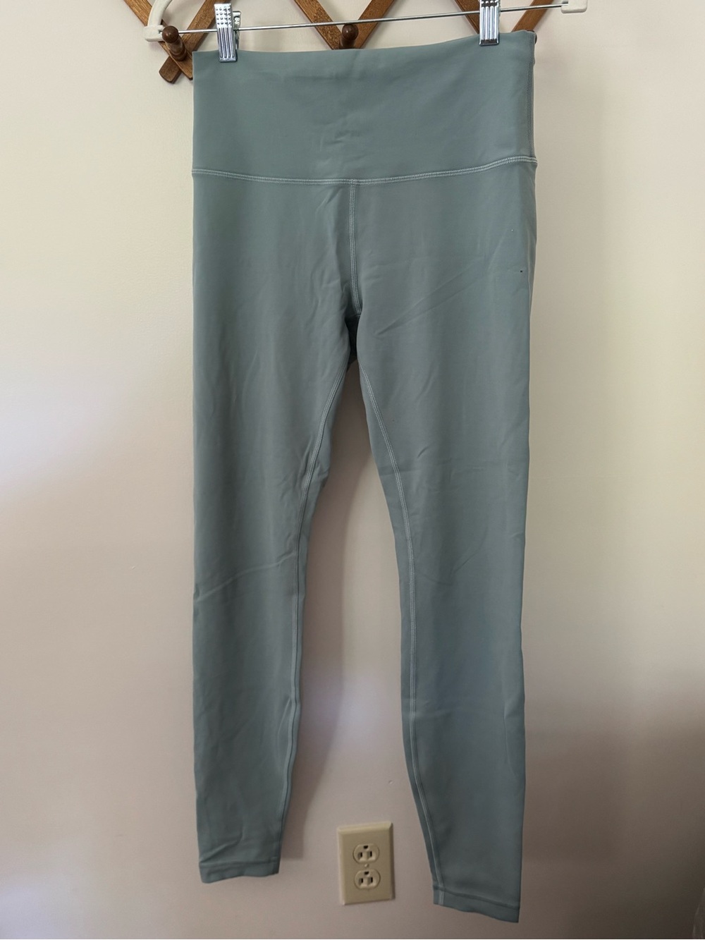 Lululemon Wunder Train High-Rise Tight 28” Leggings Misty Glade